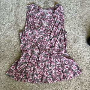 Chelsea 28 medium floral sleeveless blouse